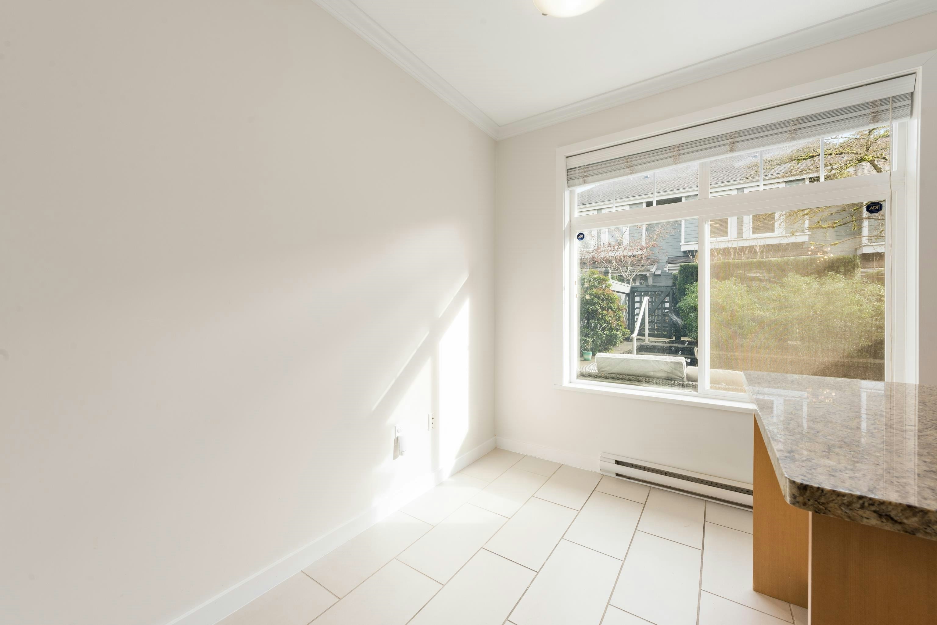 319 W 59th Avenue, Vancouver, BC, V5X 1X3 - 22