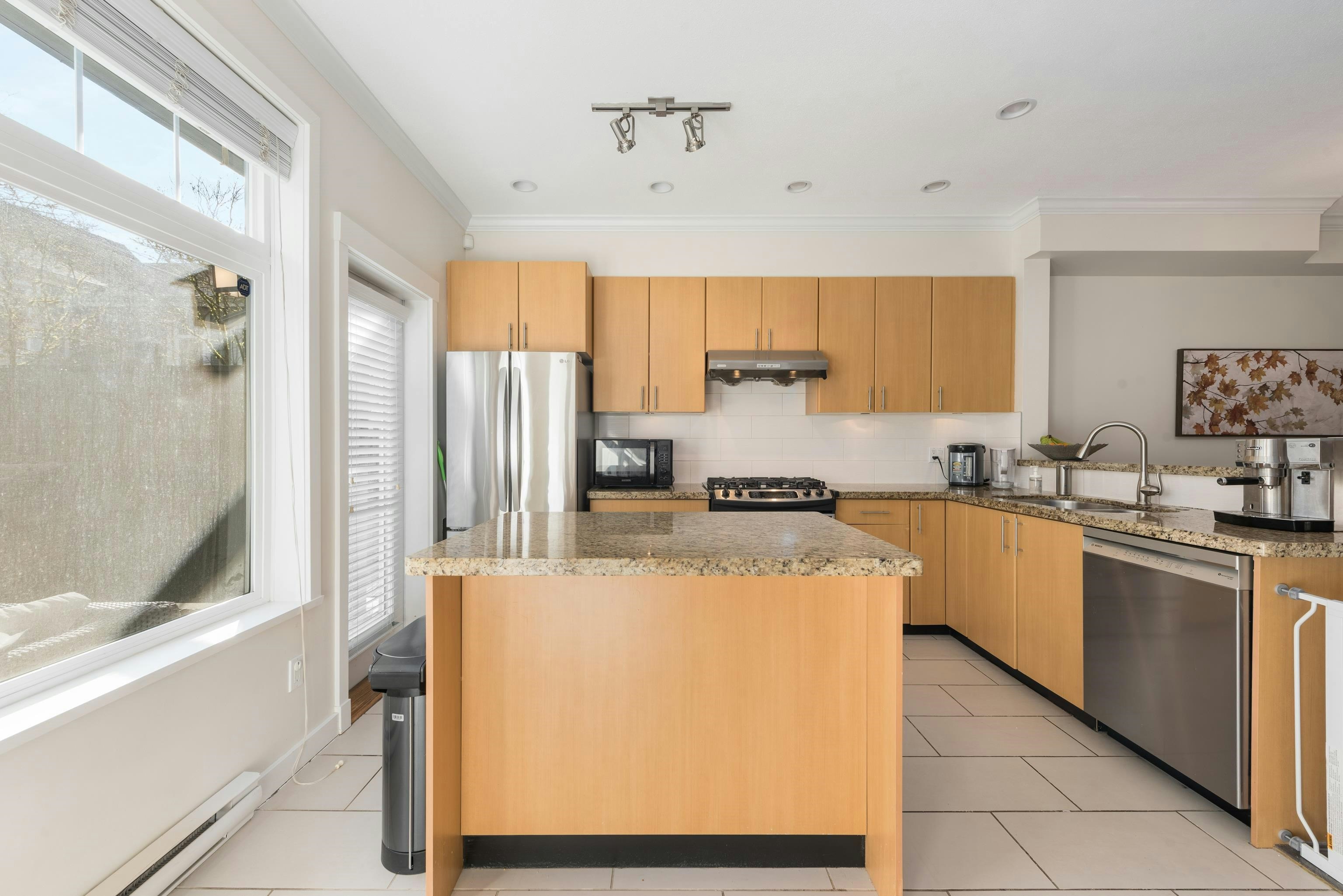 319 W 59th Avenue - 5
