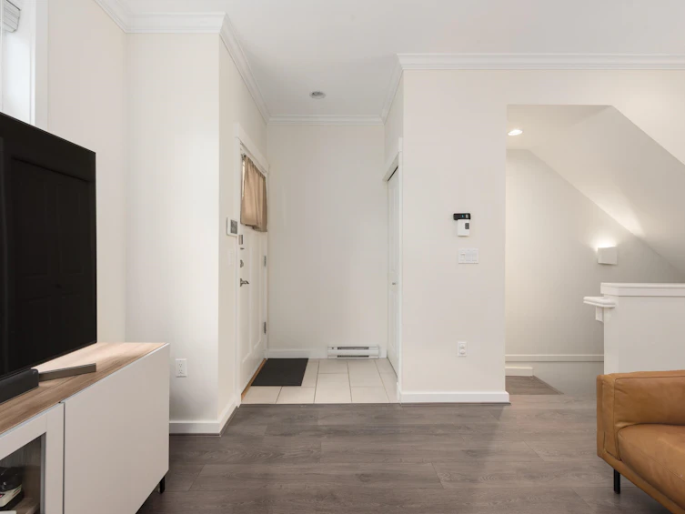 319 W 59th Avenue, Vancouver, BC, V5X 1X3 - 14
