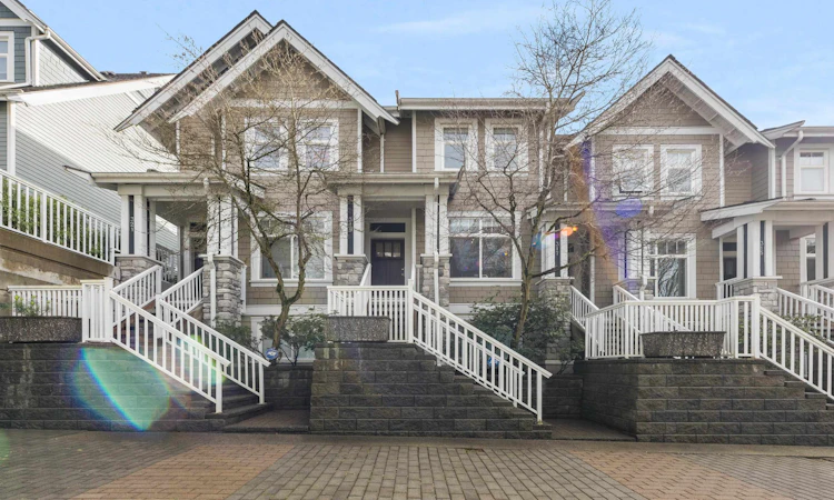 319 W 59th Avenue