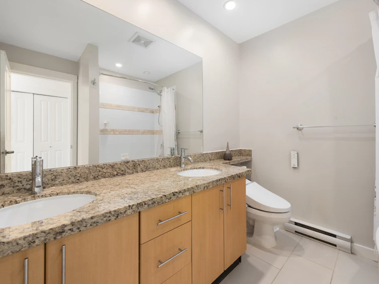 319 W 59th Avenue, Vancouver, BC, V5X 1X3 - 21