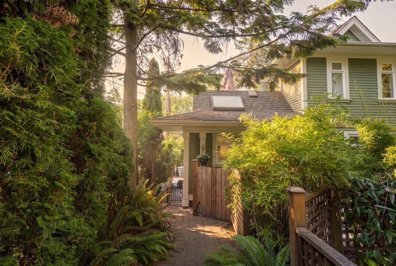 361 W 11th Avenue, Vancouver, BC, V5Y 1T3 - 25