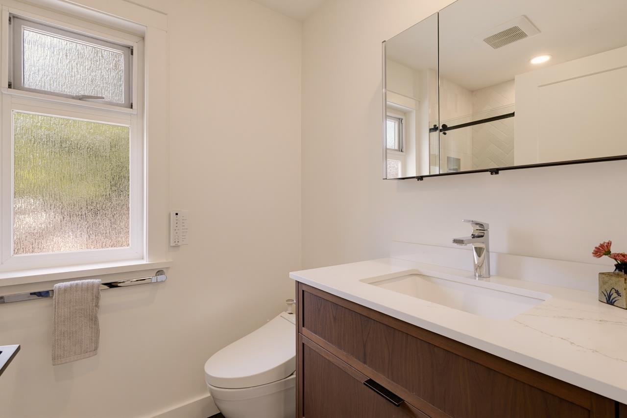 361 W 11th Avenue, Vancouver, BC, V5Y 1T3 - 16