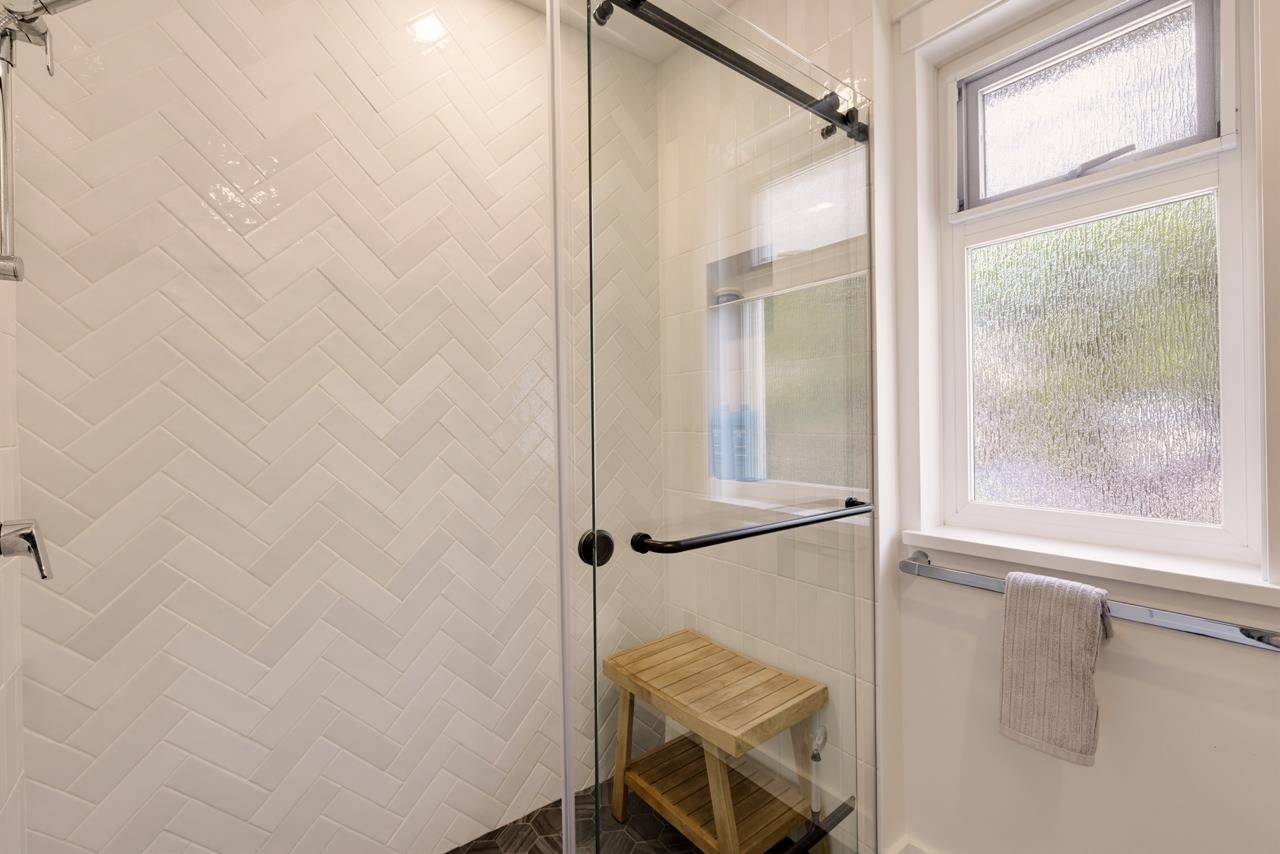 361 W 11th Avenue, Vancouver, BC, V5Y 1T3 - 17