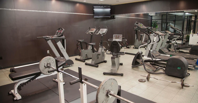 404-10822 City Parkway, Surrey, BC, V3T 5X9 - 9