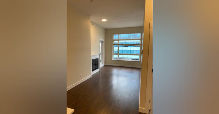404-10822 City Parkway, Surrey, BC, V3T 5X9