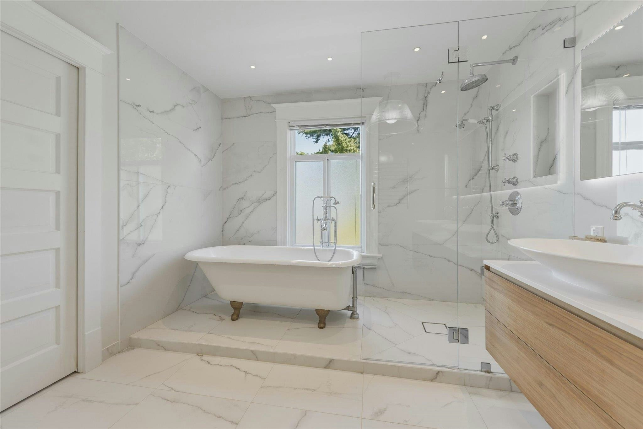 647 Prior Street, Vancouver, BC, V6A 2G7 - 18