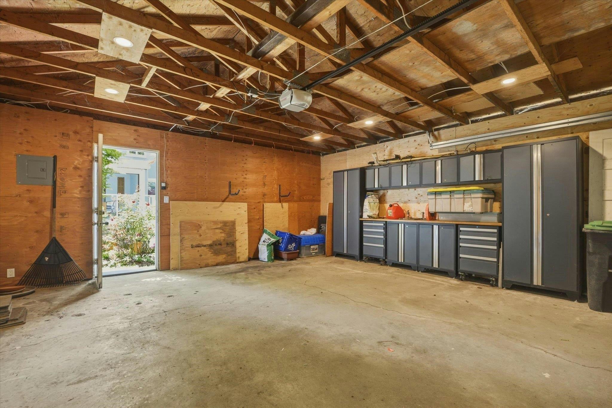 647 Prior Street, Vancouver, BC, V6A 2G7 - 36