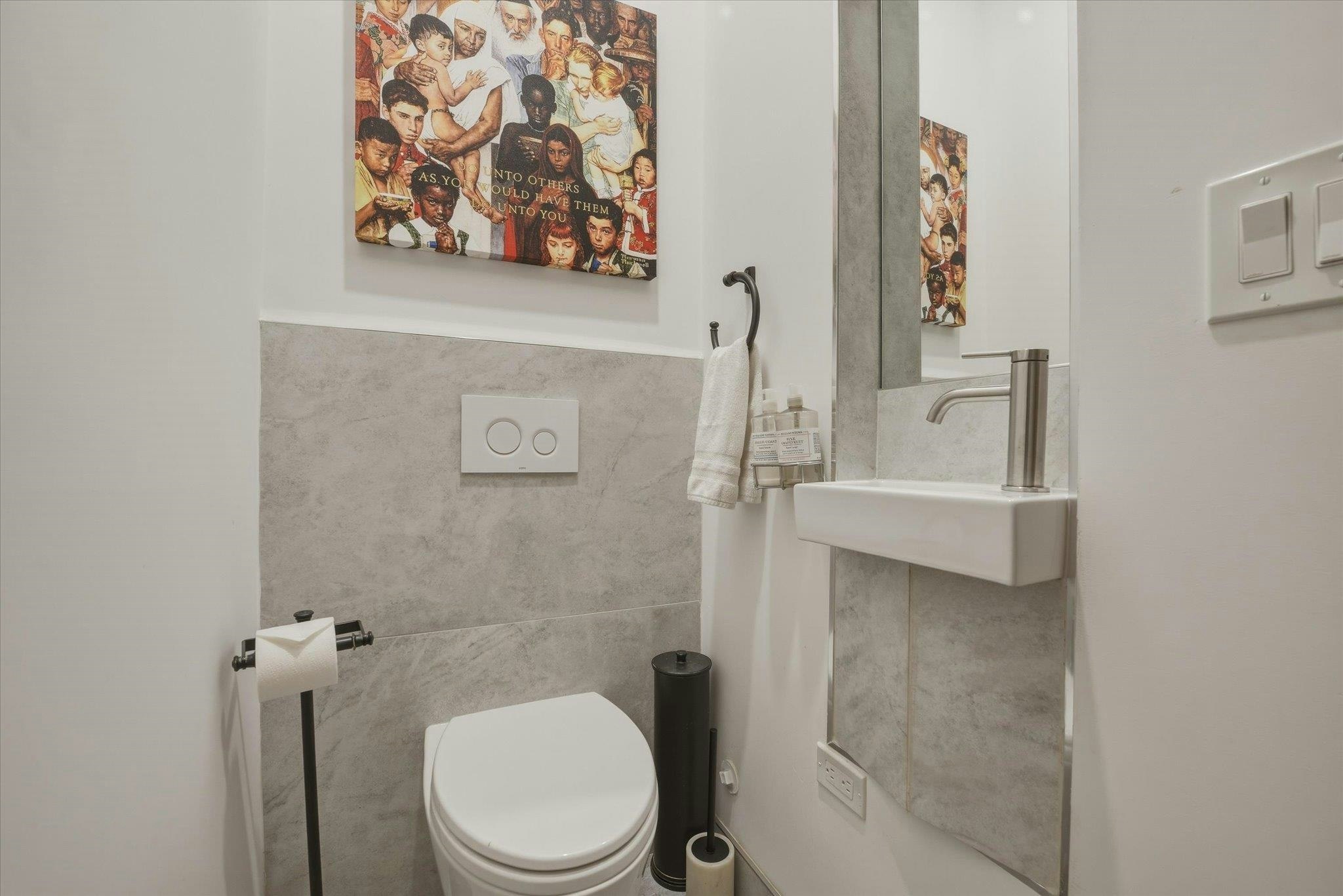 647 Prior Street, Vancouver, BC, V6A 2G7 - 11