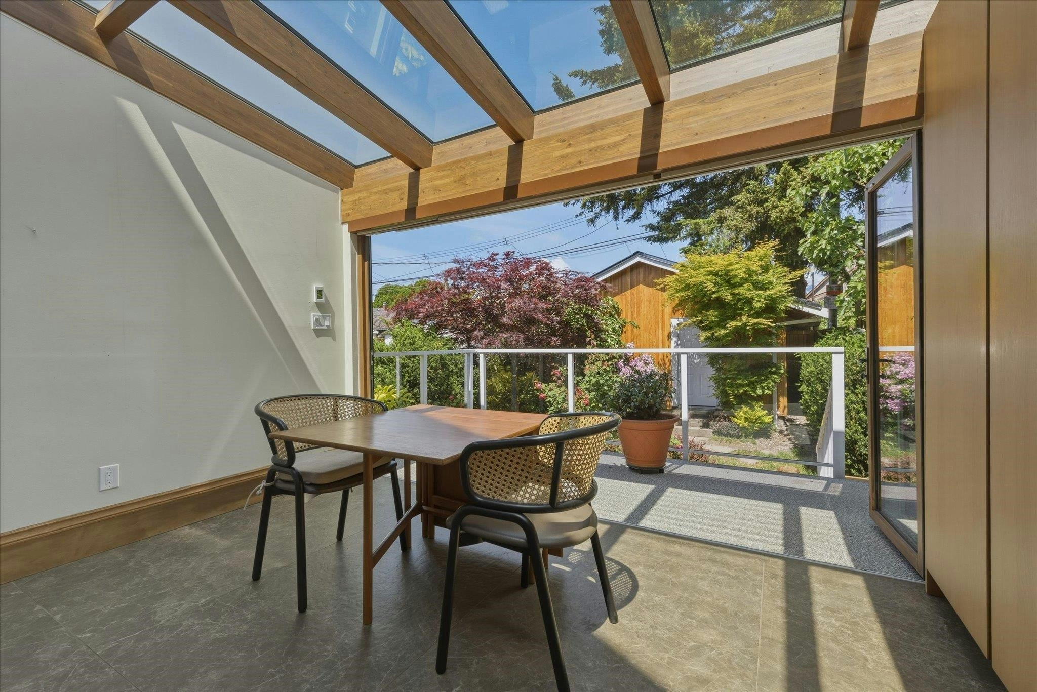 647 Prior Street, Vancouver, BC, V6A 2G7 - 5