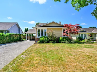 27258 26b Avenue - 2