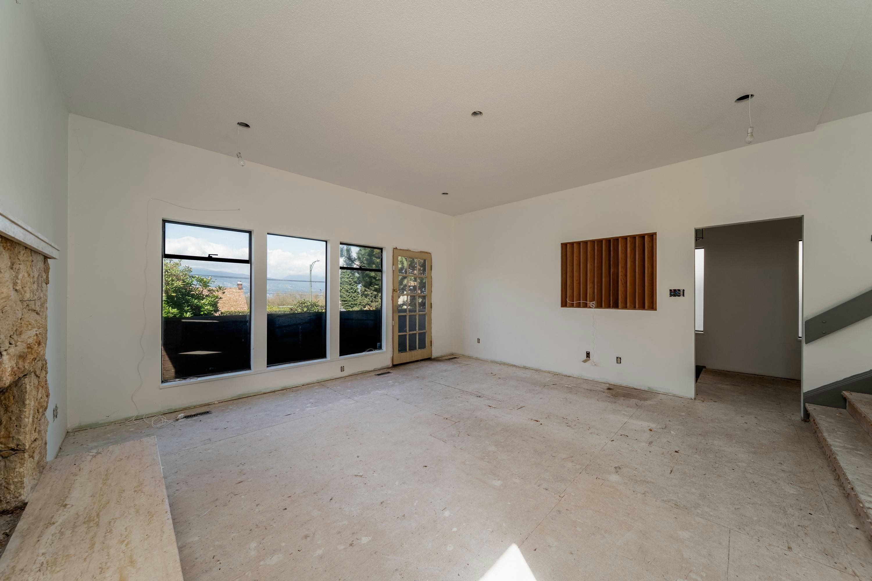 3974 W 10th Avenue, Vancouver, BC, V6R 2G8 - 16