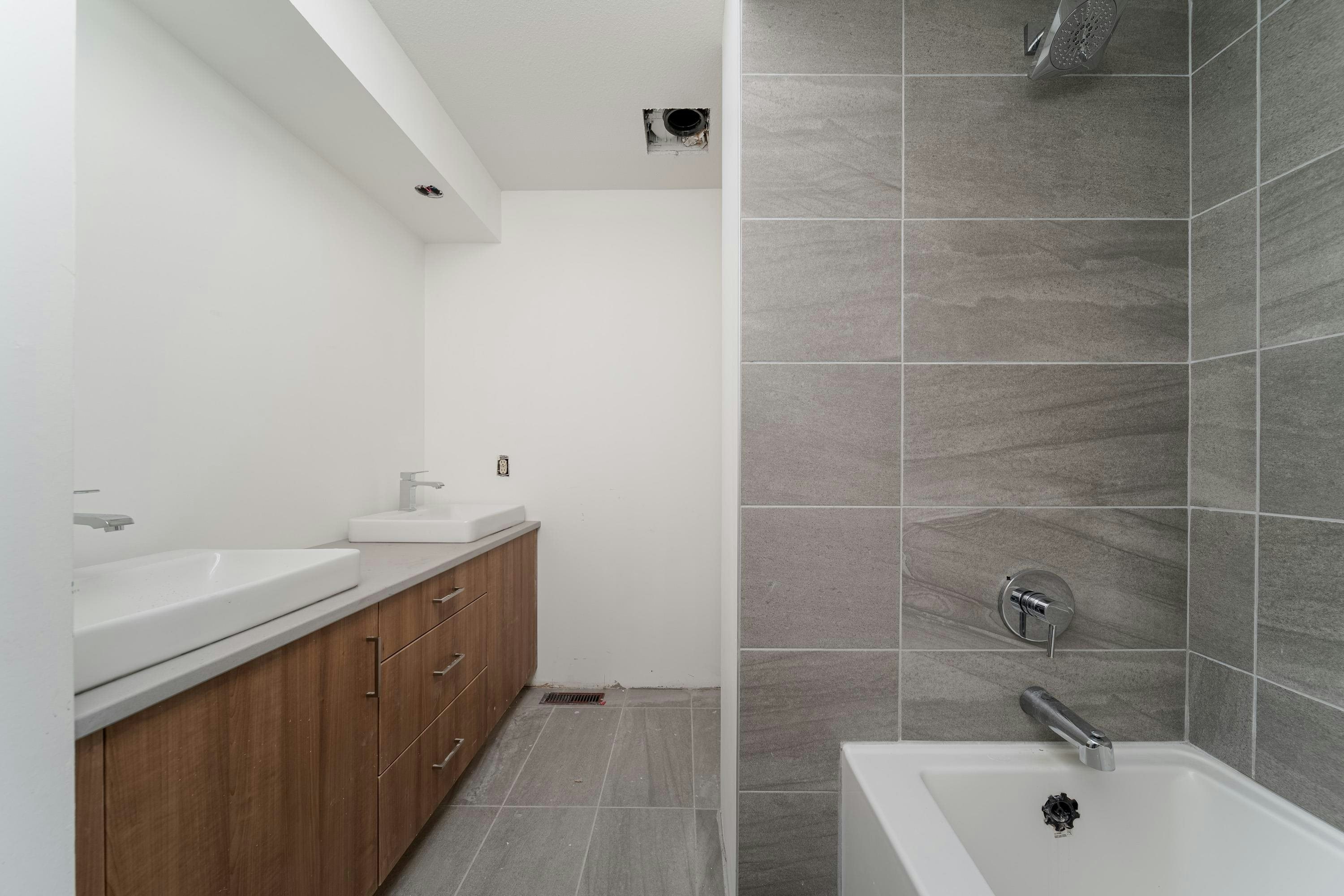 3974 W 10th Avenue, Vancouver, BC, V6R 2G8 - 23