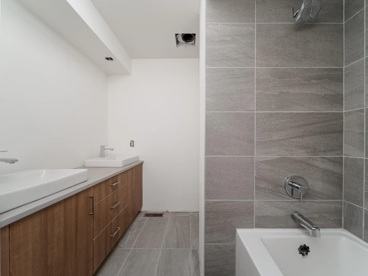 3974 W 10th Avenue, Vancouver, BC, V6R 2G8 - 23