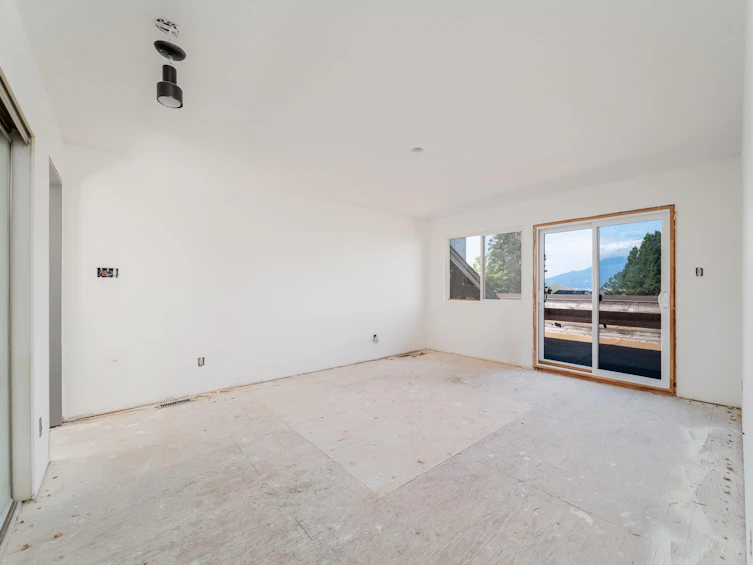 3974 W 10th Avenue, Vancouver, BC, V6R 2G8 - 12