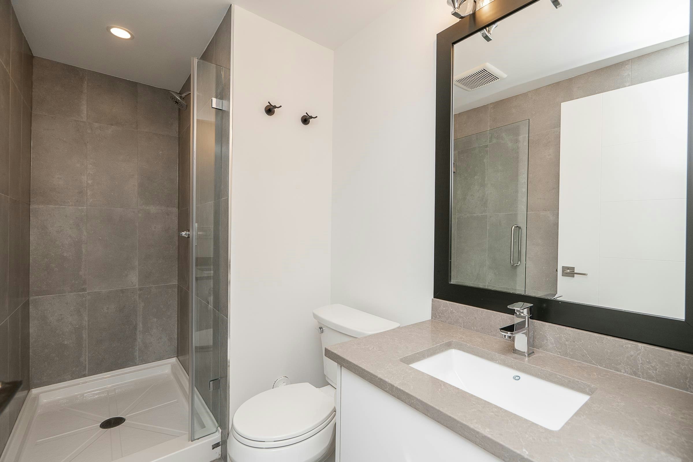 970 Rochester Avenue, Coquitlam, BC, V3K 2J3 - 22