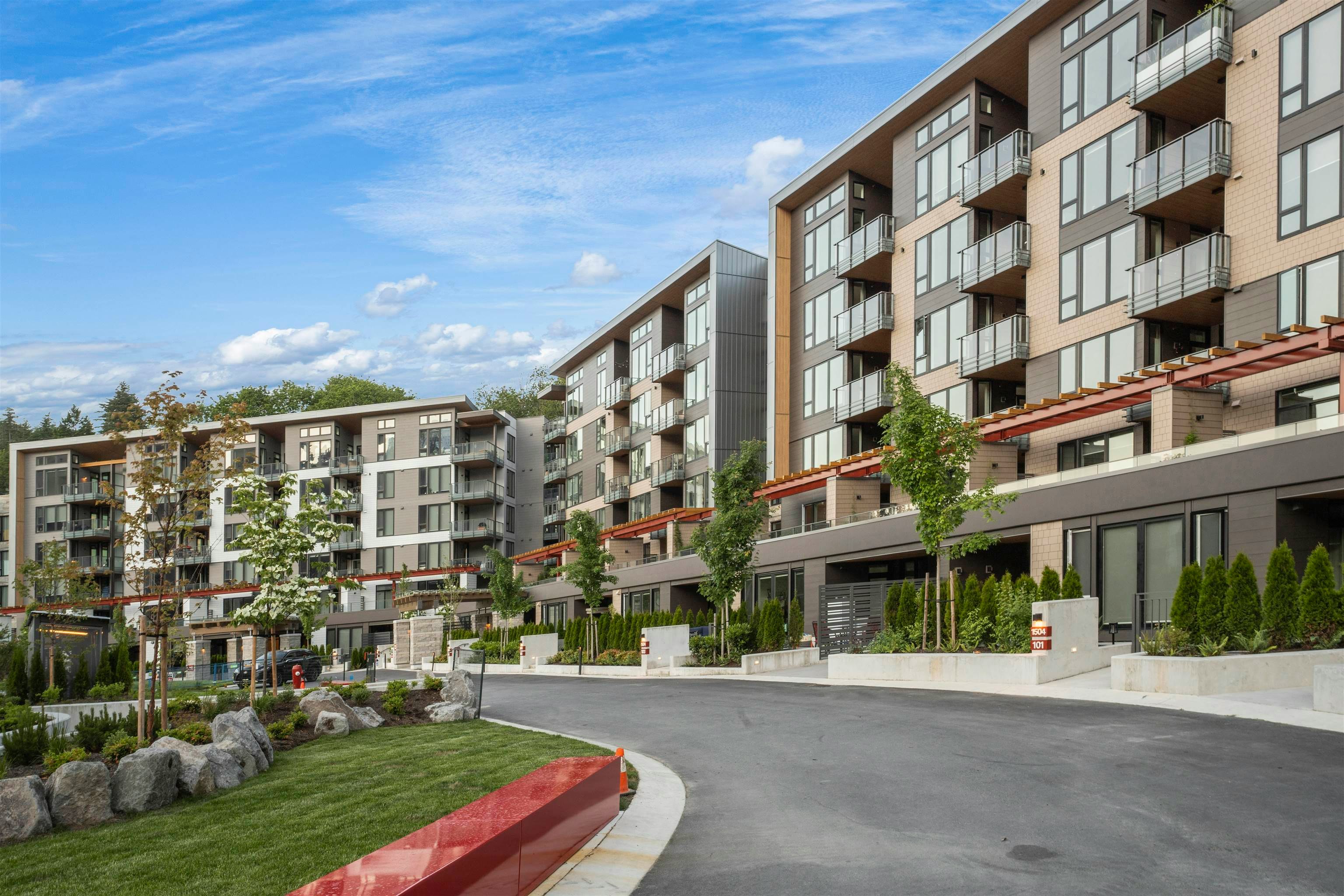306-1500 Scott Crescent - 3