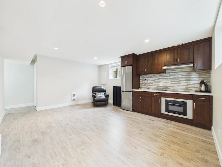 3501 Bishop Place, Coquitlam, BC, V3E 0K2 - 30