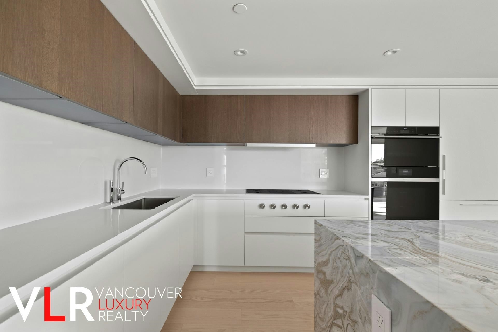 203-3596 W 28th Avenue, Vancouver, BC, V6S 2G5 - 2