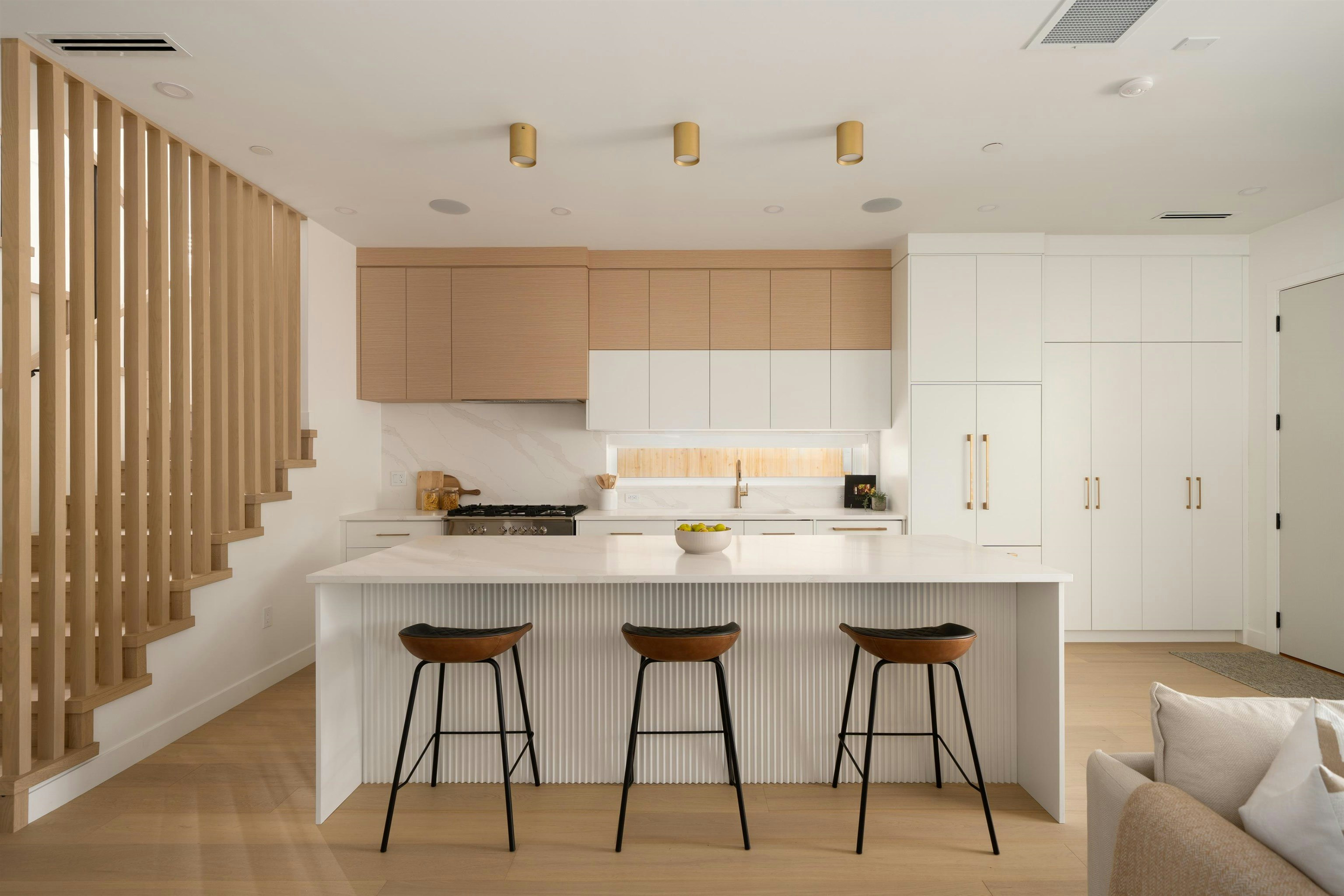 1-810 E 22nd Avenue, Vancouver, BC, V5V 1V7 - 3