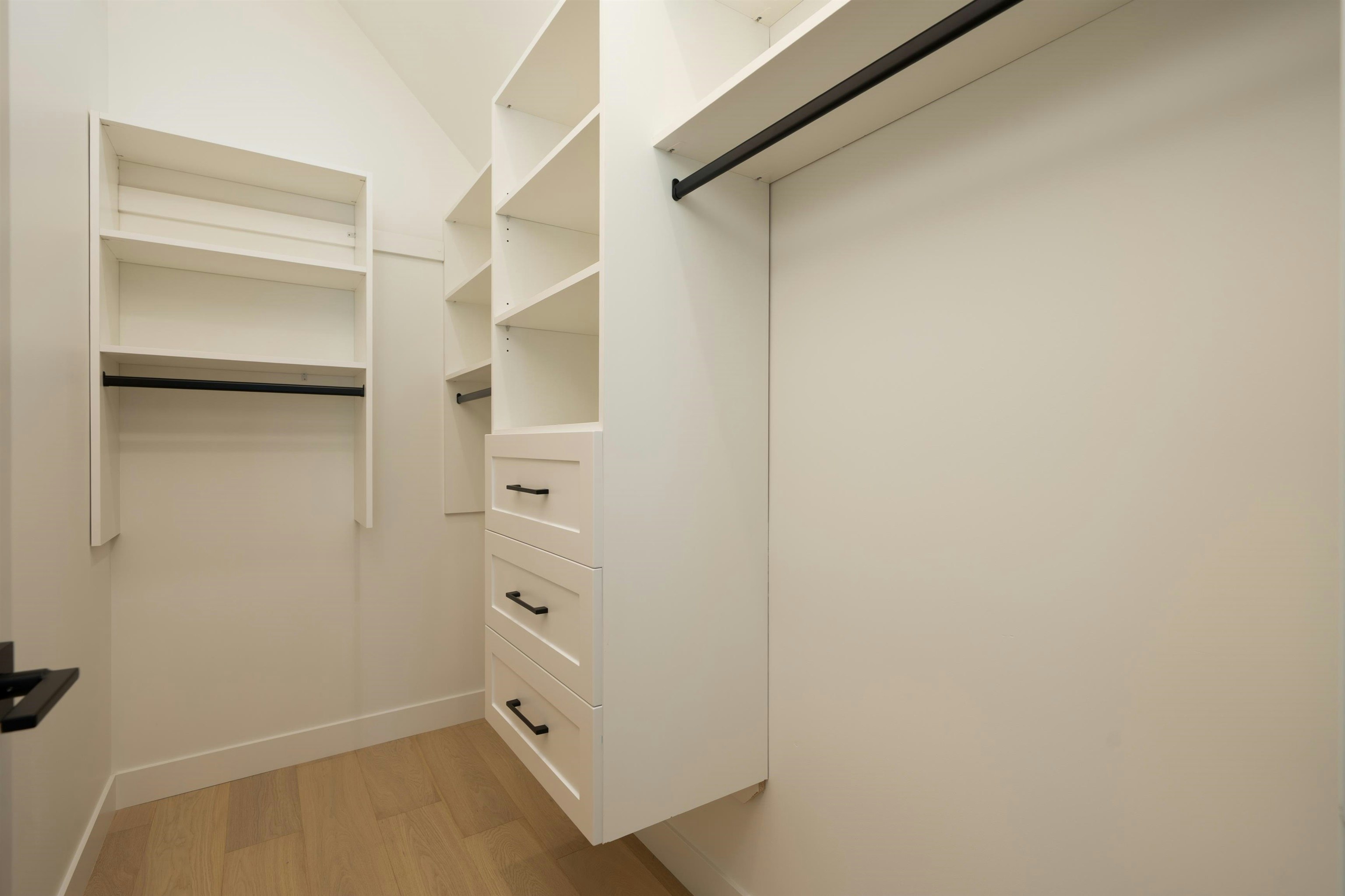 1-810 E 22nd Avenue, Vancouver, BC, V5V 1V7 - 15