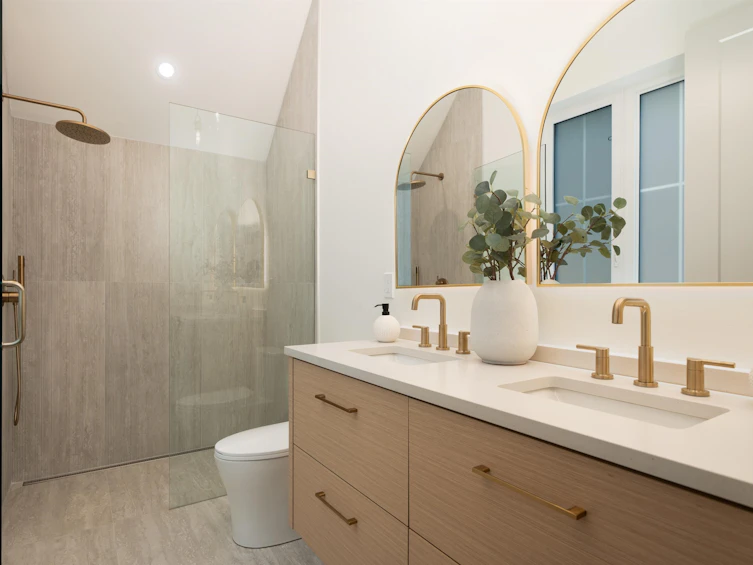 1-810 E 22nd Avenue, Vancouver, BC, V5V 1V7 - 14
