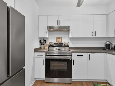 46-32310 Mouat Drive - 5