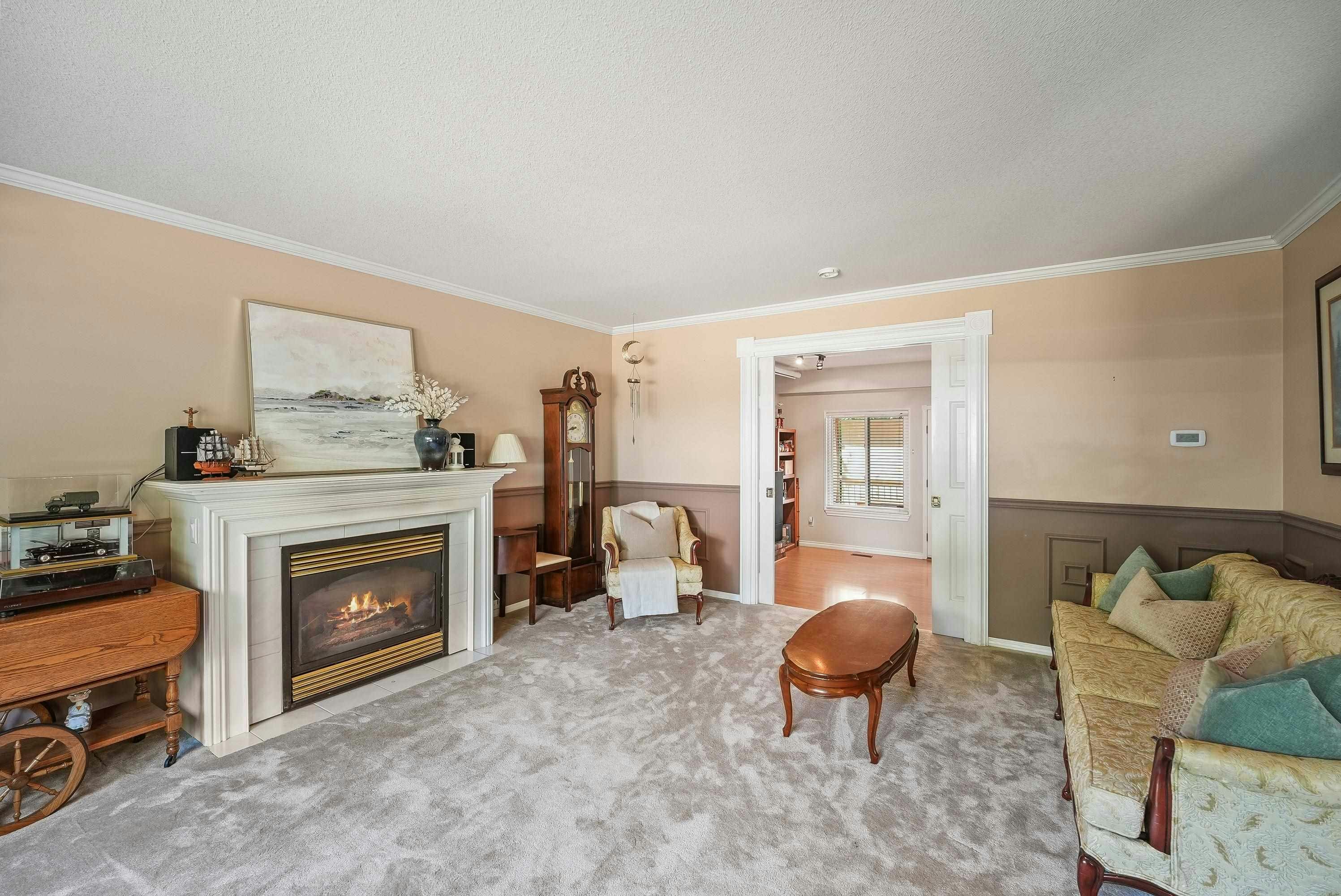 6083 181a Street - 4