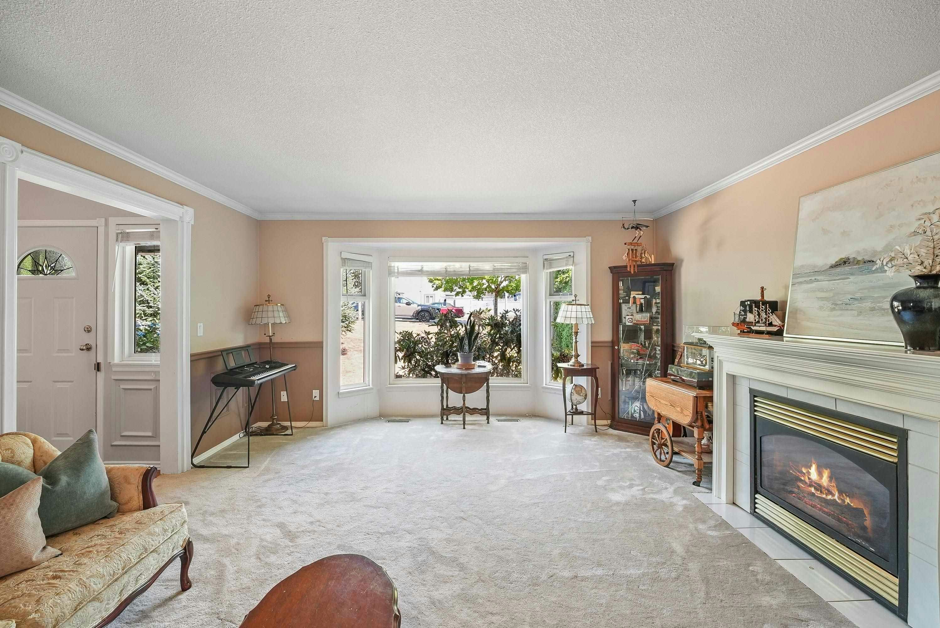 6083 181a Street - 3