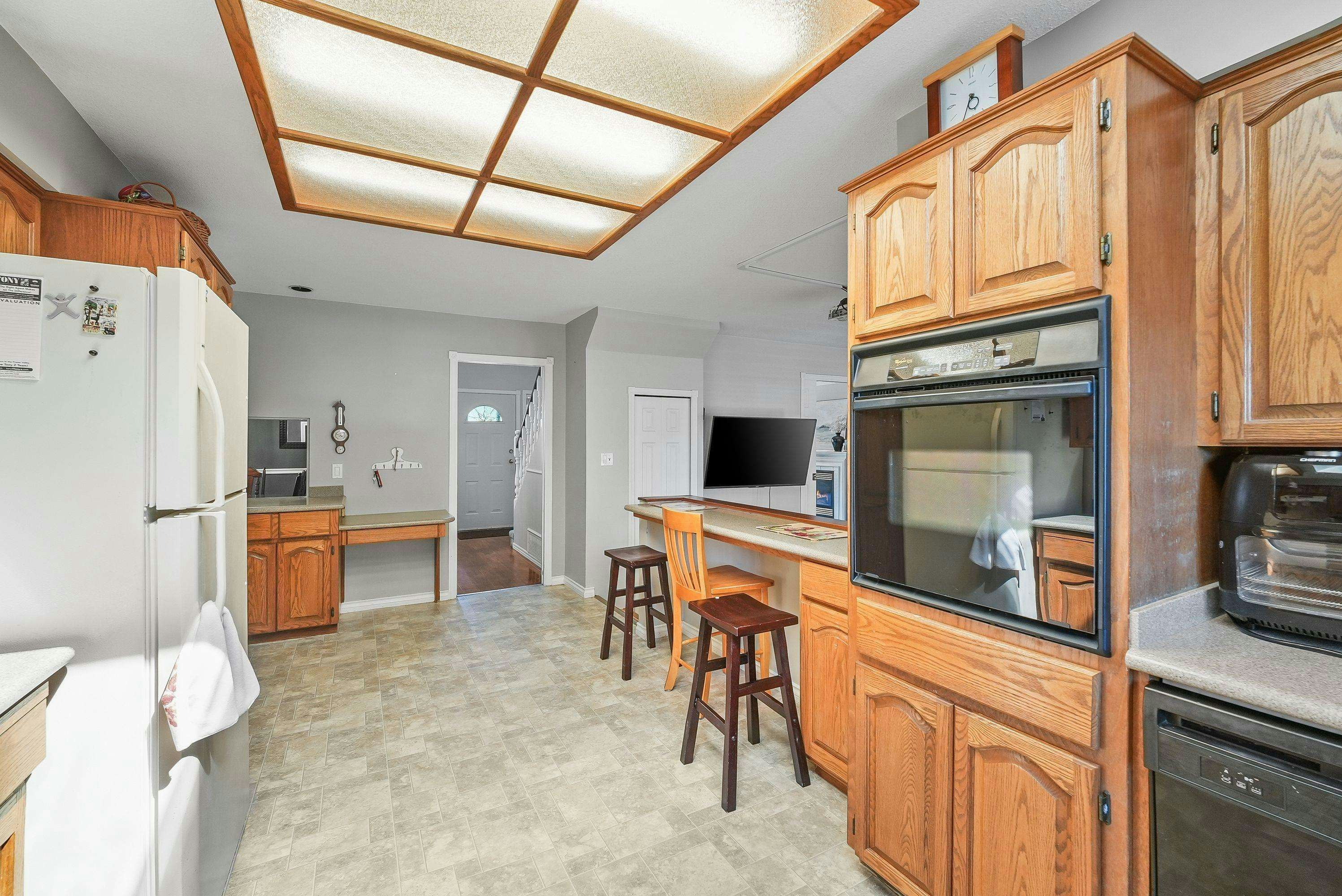6083 181a Street, Surrey, BC, V3S 4M1 - 8
