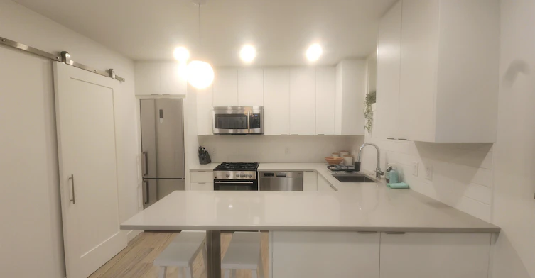 163 W 20th Street, North Vancouver, BC, B5Z 2X3 - 3