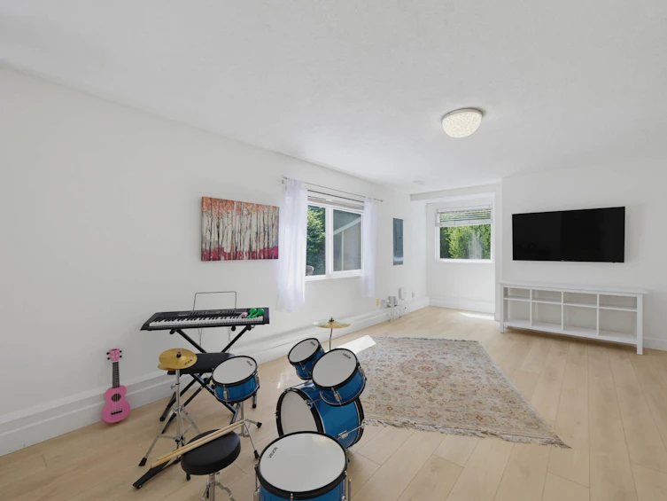 856 55a Street, Delta, BC, V4M 3M4 - 12
