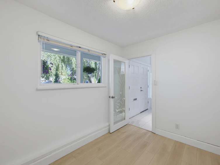 856 55a Street, Delta, BC, V4M 3M4 - 16