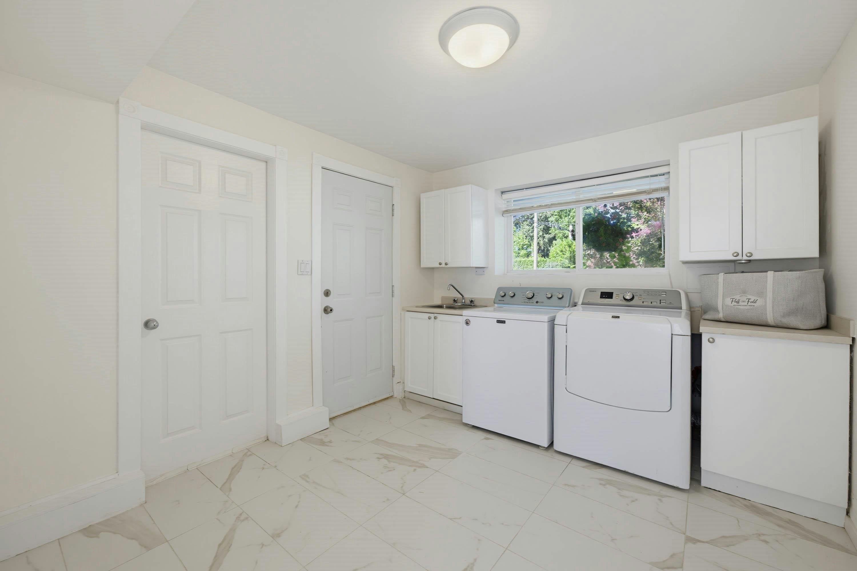 856 55a Street, Delta, BC, V4M 3M4 - 17
