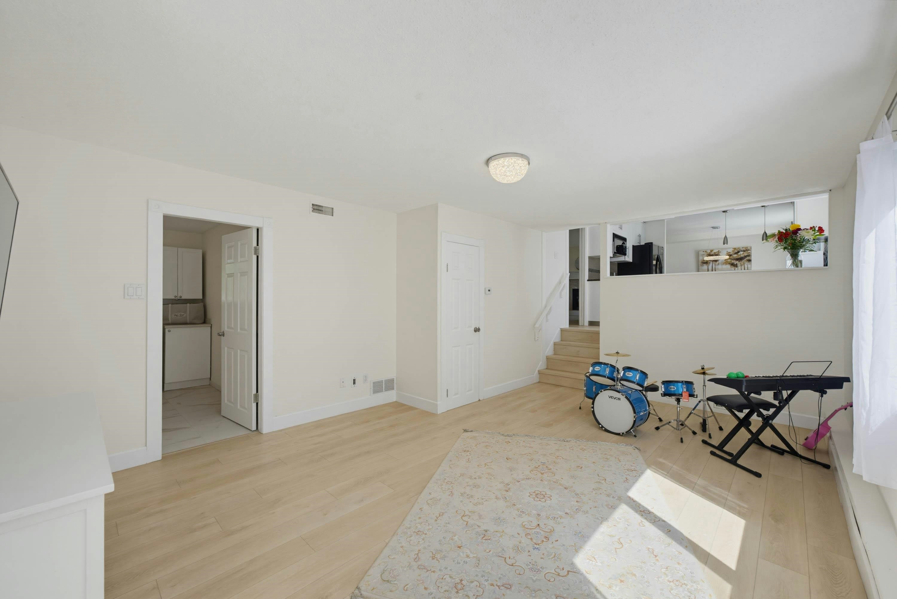 856 55a Street, Delta, BC, V4M 3M4 - 14