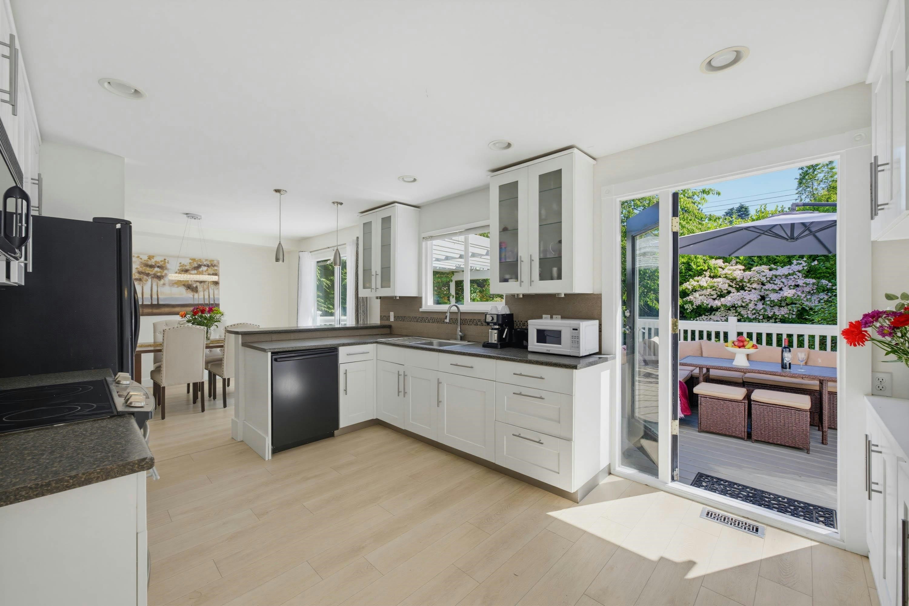 856 55a Street, Delta, BC, V4M 3M4 - 6