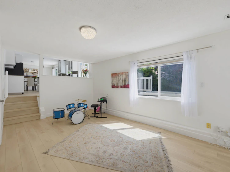 856 55a Street, Delta, BC, V4M 3M4 - 13