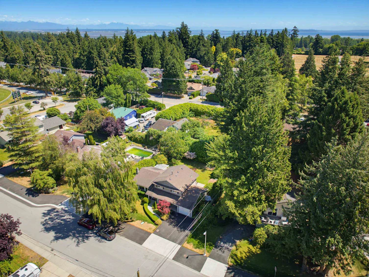 856 55a Street, Delta, BC, V4M 3M4 - 33