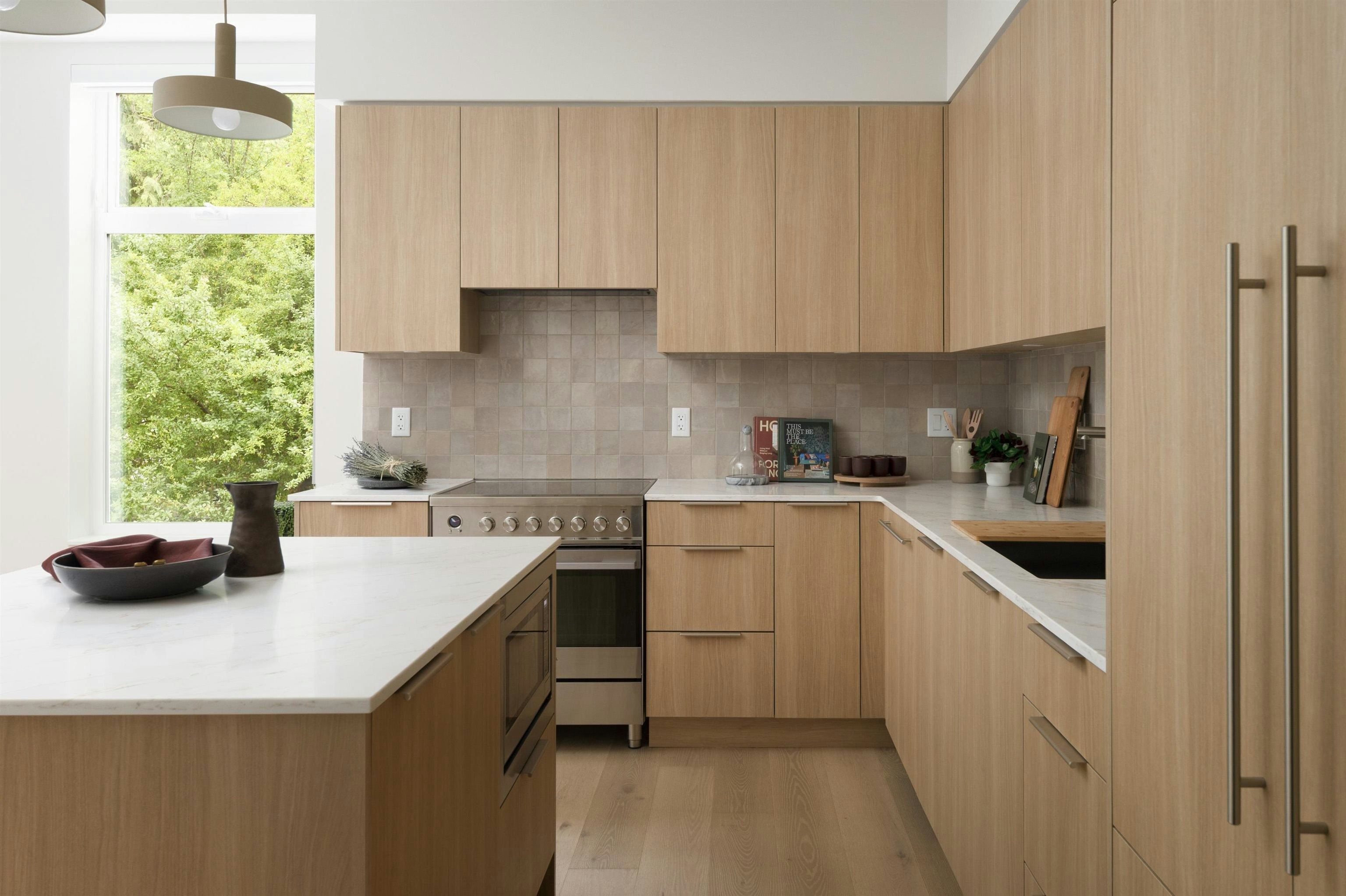 1-595 E 49th Avenue, Vancouver, BC, V5W 2H1 - 2