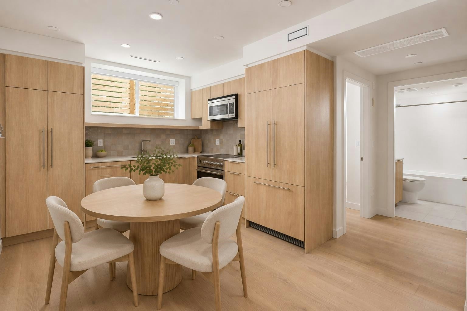 2-595 E 49th Avenue - 4