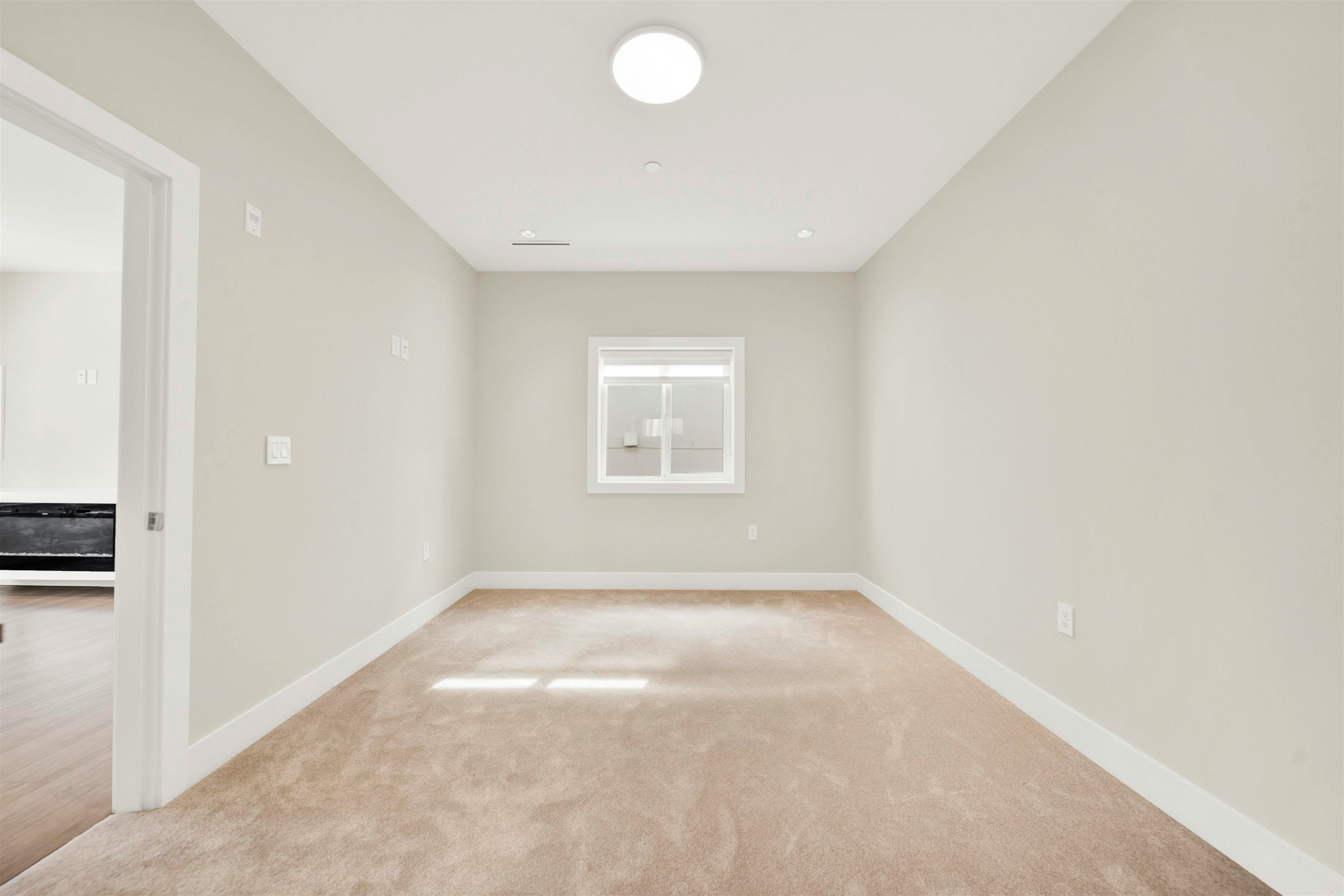 3128 Kings Avenue, Vancouver, BC, V5R 4T4 - 10