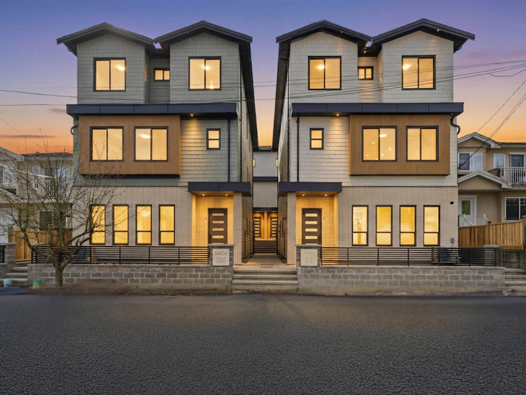 3-5406 Manor Street, Burnaby, BC, V5G 1B7
