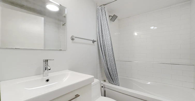 3440 W 26th Avenue, Vancouver, BC, V6S 1N5 - 8