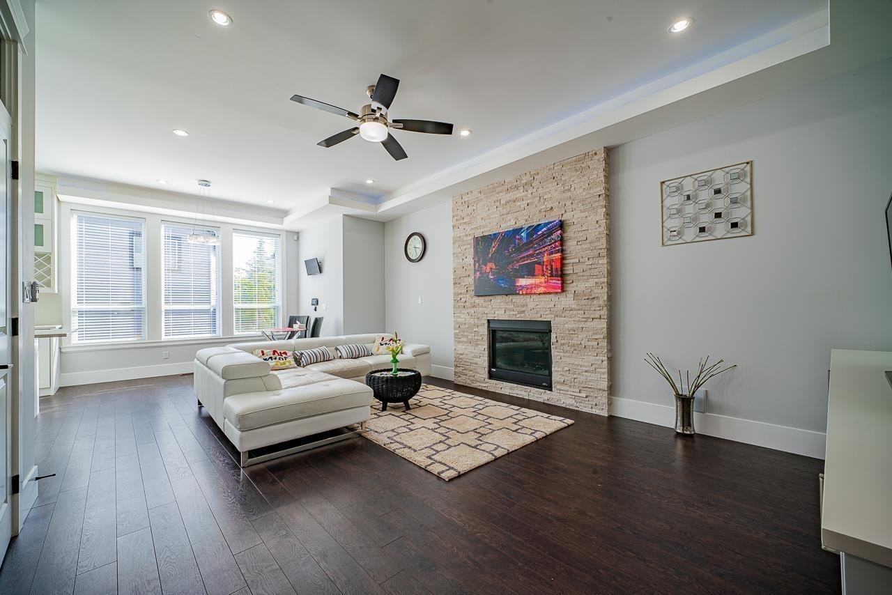 18070 67 Avenue, Surrey, BC, V3S 8C3 - 10