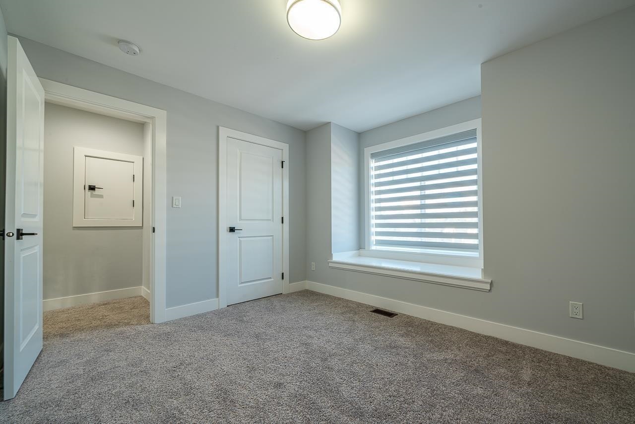 18070 67 Avenue, Surrey, BC, V3S 8C3 - 32