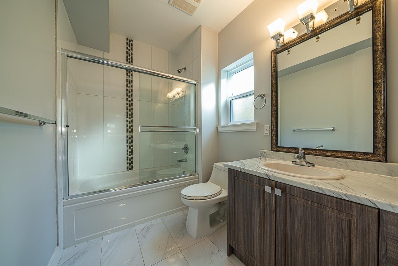 18070 67 Avenue, Surrey, BC, V3S 8C3 - 35