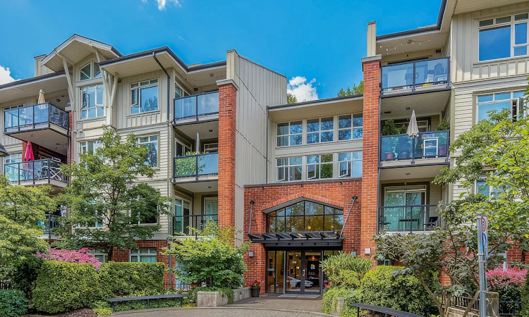 304-100 Capilano Road