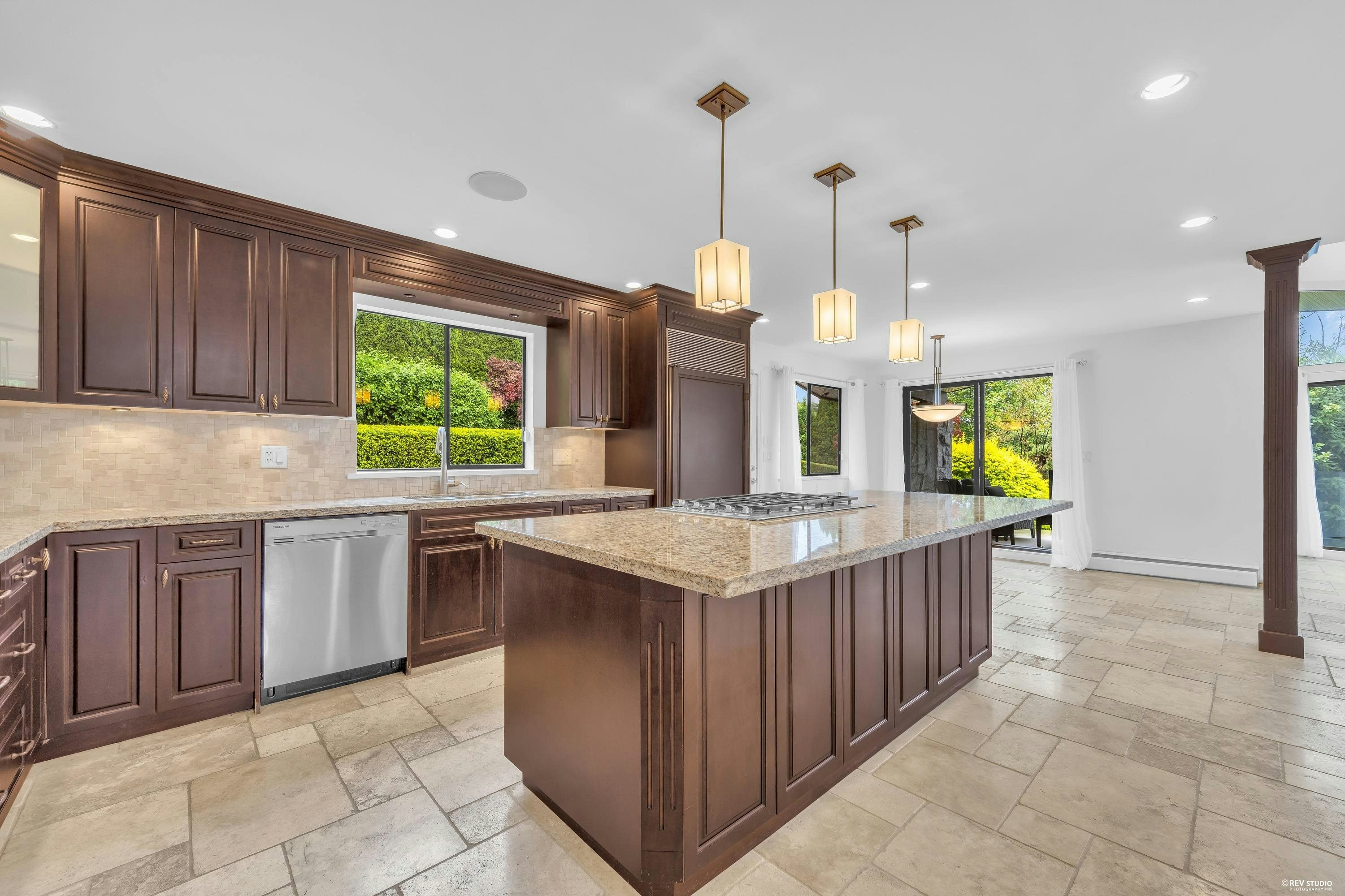 1403 Chippendale Road, West Vancouver, BC, V7S 2N7 - 13