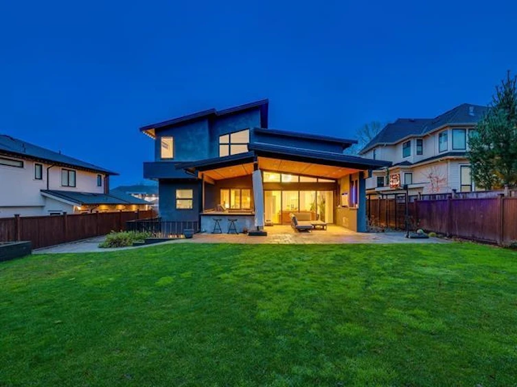 2875 164a Street, Surrey, BC, V3Z 0X9