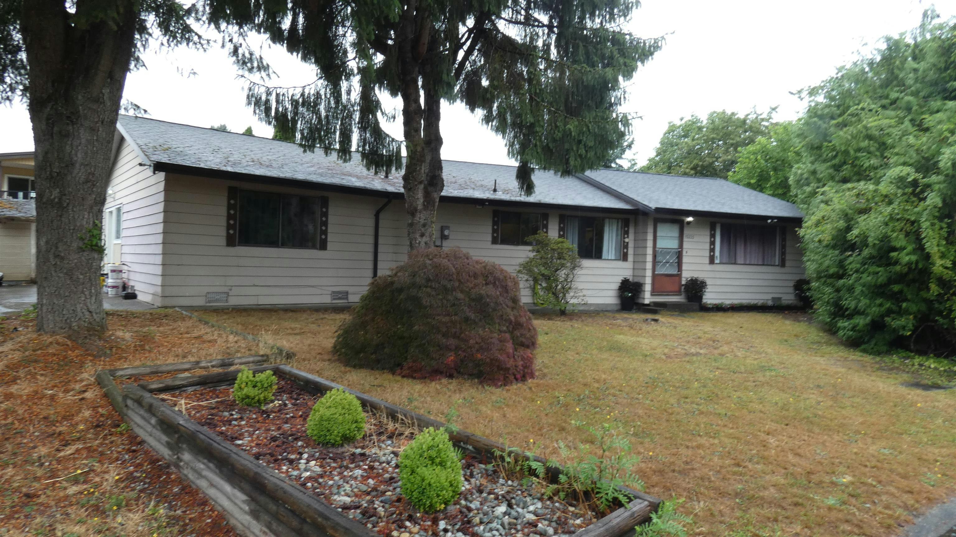 15225 Flamingo Place, Surrey, BC, V3R 6T6